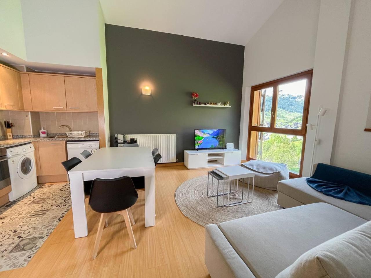 Atico De 3 Con Vistas Al Valle De Incles Y Balcon - 6pax - Parking Incluido L By Bonesvacances * Soldeu