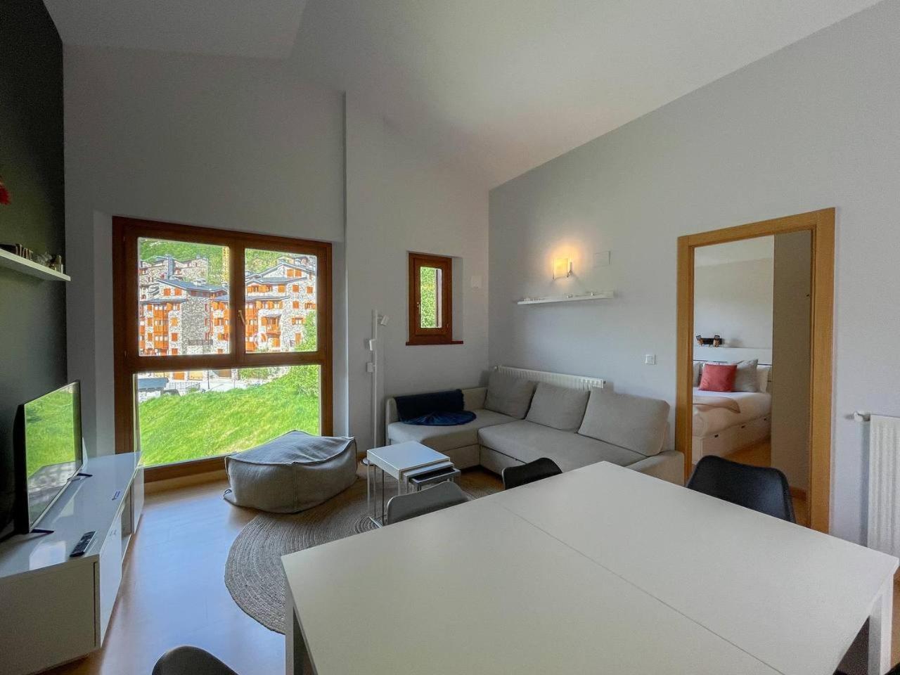 Atico De 3 Con Vistas Al Valle De Incles Y Balcon - 6pax - Parking Incluido L By Bonesvacances Apartamento