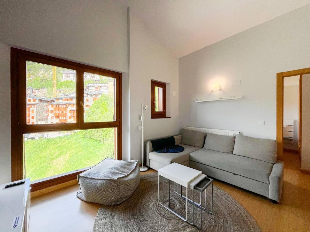Atico De 3 Con Vistas Al Valle De Incles Y Balcon - 6pax - Parking Incluido L By Bonesvacances Soldeu