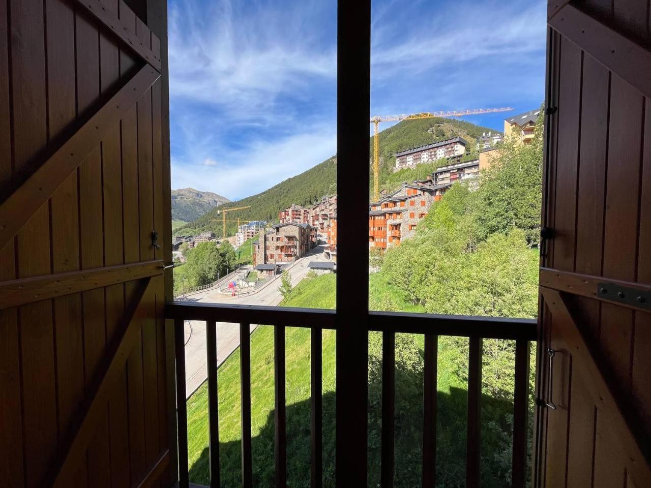 Atico De 3 Con Vistas Al Valle De Incles Y Balcon - 6pax - Parking Incluido L By Bonesvacances